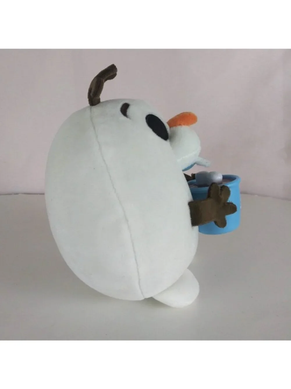 Zuru Disney Frozen Olaf Drinking Hot Cocoa 5